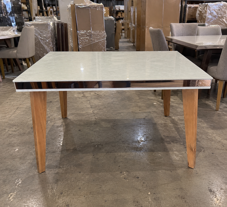 Comedor Hollywood 5 Puestos - Glamour y Elegancia Premium