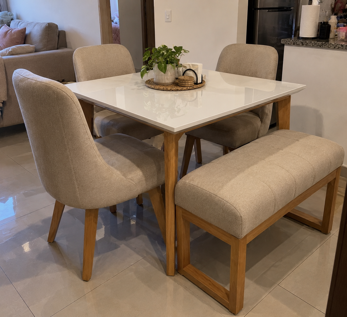 Comedor nube de 5 pts  en tela marfil  amigables con las mascotas